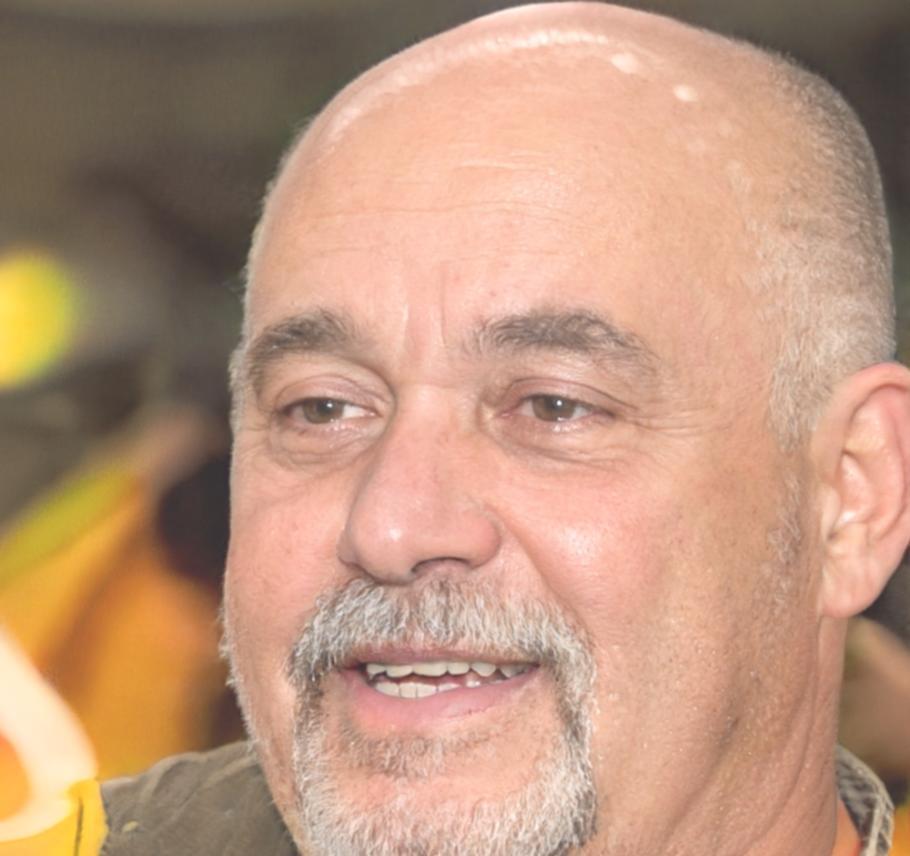Portrait de Rémi Fouchard, expert en planification budgétaire